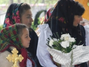 8 people easter in maramures